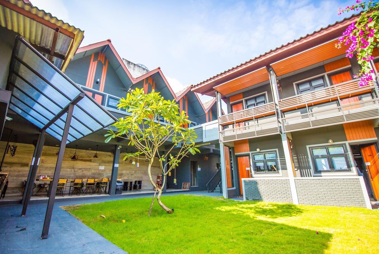 Chiangmai Moli Inn (Adults Only) Chiang Mai Buitenkant foto