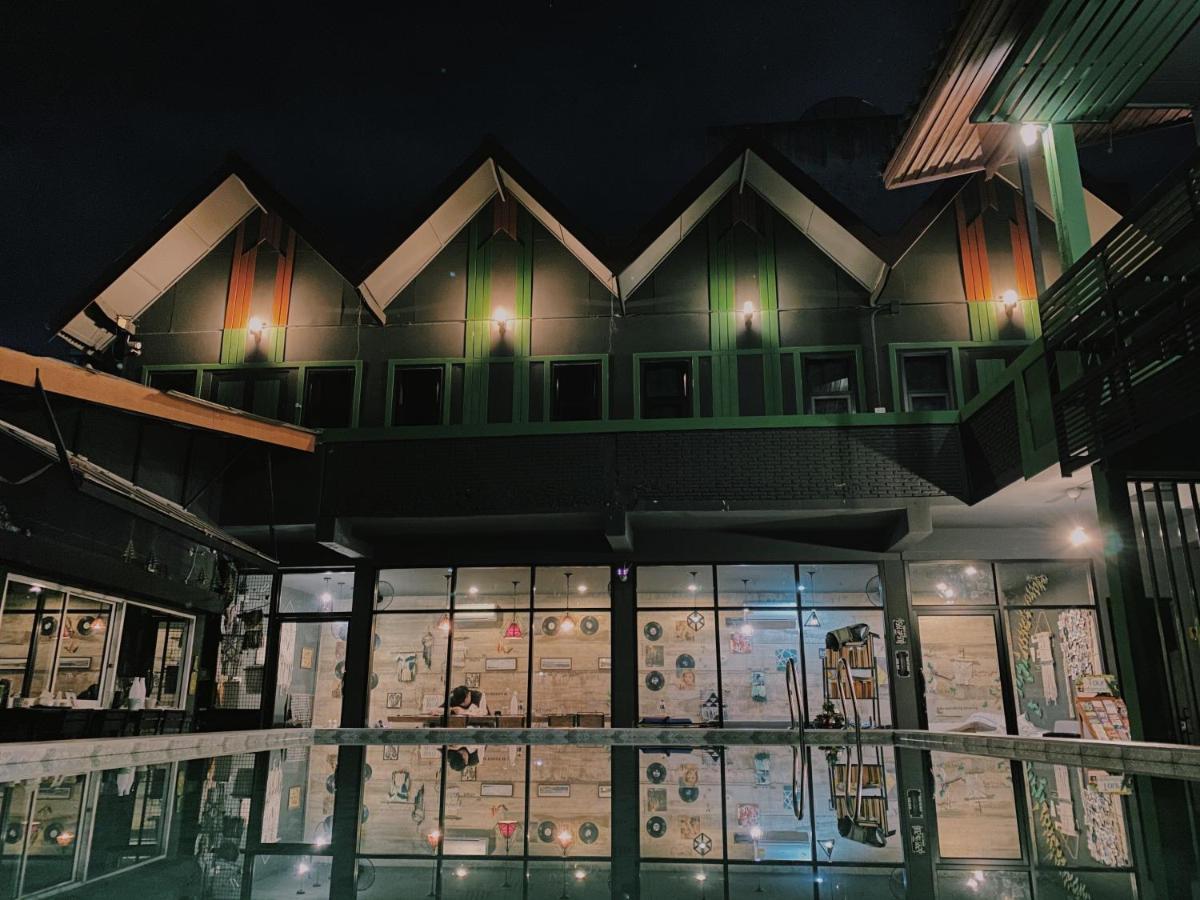 Chiangmai Moli Inn (Adults Only) Chiang Mai Buitenkant foto